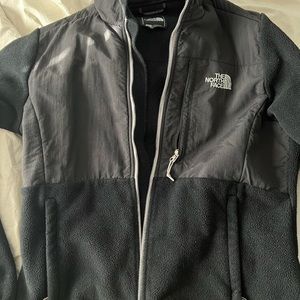 Black and silver Northface Denali Fleece jacket womens size medium